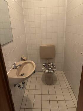 WC - 