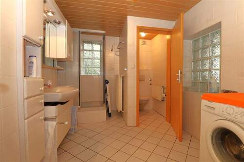 Badezimmer Erdgeschoss - 