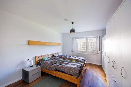 Schlafzimmer - Etagenwohnung mit 77,00 m&sup2; in Hemmingen zum Kaufen