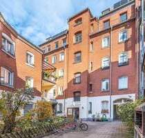 Stilvoll wohnen im Denkmal - Attraktive 4-Zi-Wohnung mit großem Balkon in Fürth