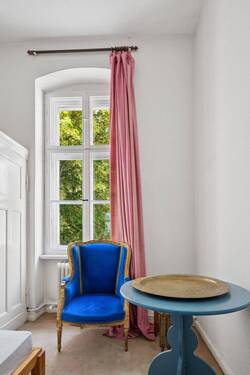 Zimmer mit Blick zum Innenhof - 