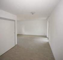 Geräumige 1-Zimmer-Seniorenwohnung im 1.OG mit Garage - Erlangen Innenstadt