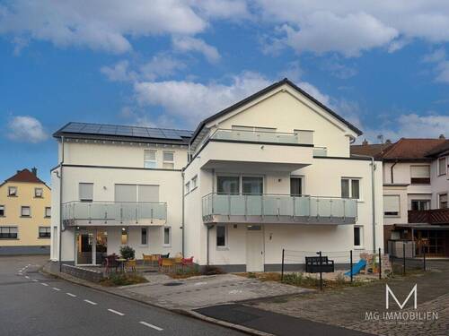 Außenansicht - 2 Zimmer Mehrfamilienhaus, Wohnhaus in Kaiserslautern