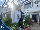 Auf-/Abgang zur Terrasse/in den Garten - 