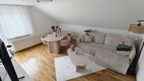Wohnzimmer - 2 Zimmer Etagenwohnung zur Miete in Uetze
