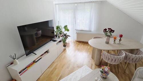 Wohnzimmer - 2 Zimmer Etagenwohnung in Uetze