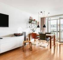 Komfort mitten in der City: Attraktive 2-Zimmer-Wohnung mit Balkon in zentraler Lage - Berlin