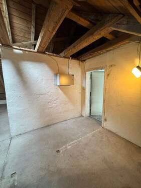 Dachboden Aufnahme 3 - 3 Zimmer Etagenwohnung in Bayreuth