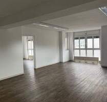 Bürofläche in zentraler Lage, 4-5 separate Büroräume + großer Empfangsbereich etc... - Rastatt