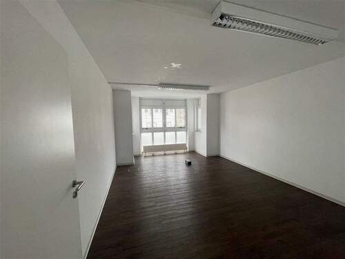 Büroraum 2 (Weitwinkelaufnahme) - 