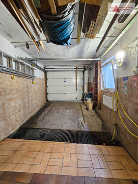 Garage - 