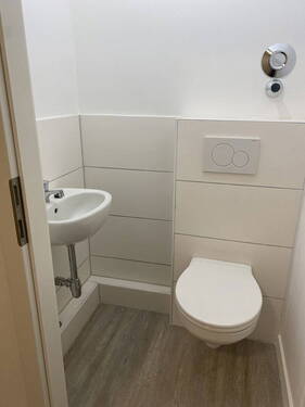 separates WC - 