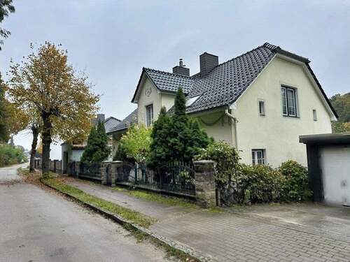 Straßenansicht - 5 Zimmer Einfamilienhaus zum Kaufen in Woltersdorf