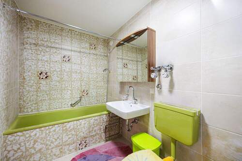 Badezimmer - Etagenwohnung mit 64,10 m&sup2; in Tamm zum Kaufen