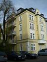 Hausansicht - Studentenwohnung mit Balkon, ruhige Lage