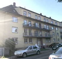 Sehr schöne Wohnung - 4 Zimmer, Küche, Bad, Gäste WC, 2 Balkone und Gartenstück in ruhiger Wohnlage - Landau