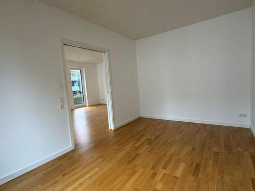 ... mit Blick in den Wohnbereich - 