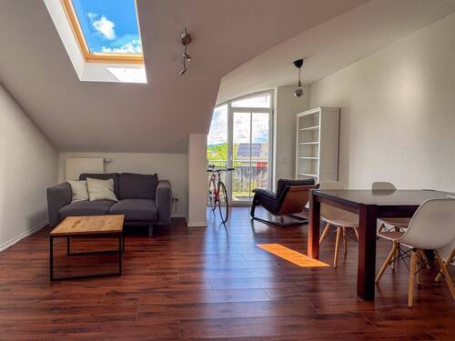 Wohnzimmer - 3 Zimmer Etagenwohnung zur Miete in Bad Aibling