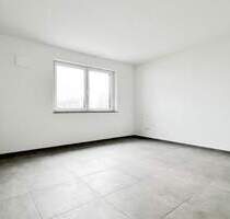 *Erstbezug* Geräumige 3,5-Zimmer Erdgeschosswohnung inkl. Einbauküche und Garten - Neudenau