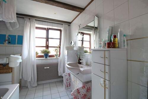 Badezimmer I Bild II - 