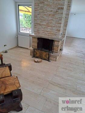  Essbereich - Mehrfamilienhaus, Wohnhaus mit 240,00 m&sup2; in Erlangen zur Miete