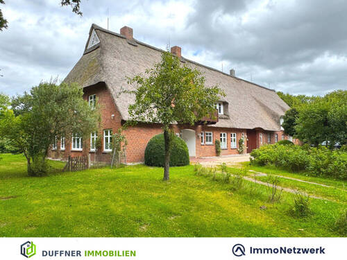 Aussenansicht - Luxuriöses Anwesen für Generationen mit 77.000 qm Land in Holstenniendorf