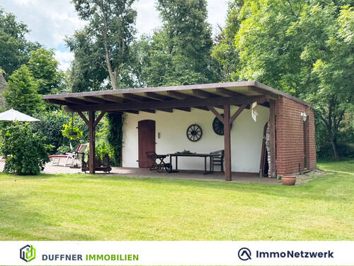 Überdachter Freisitz - 