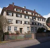 Schramberg - Stadtmitte 3 Zi Altbau im 2. OG mit Einbauküche