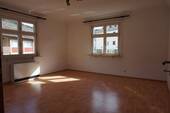 Wohnzimmer - Etagenwohnung mit 74,90 m&sup2; in Schramberg zur Miete