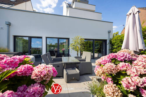Terrasse - Exklusiv & Energieeffizient! Großzügige 5-Zimmer-Wohnung mit hochwertiger Ausstattung & Einbauküche