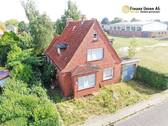 Außenansicht - Großes Grundstück in Nordhorn mit Einfamilienhaus - ideal für Neubau oder Sanierung!