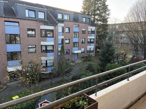 Blick vom Balkon - 1 Zimmer Mehrfamilienhaus, Wohnhaus in Mönchengladbach