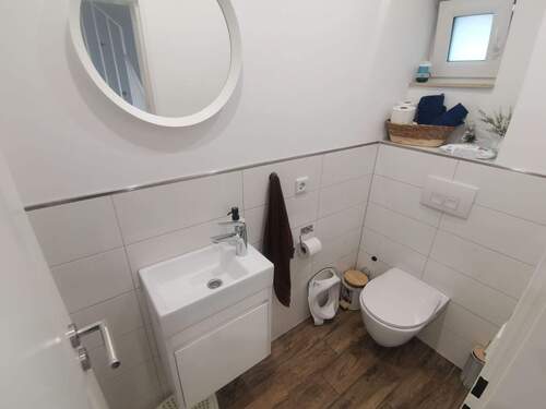 Gäste WC - Einfamilienhaus mit 124,50 m&sup2; in Mönchengladbach zum Kaufen