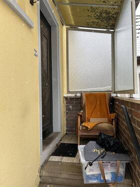 Zugang Wohnhaus - 4 Zimmer Einfamilienhaus zum Kaufen in Gerolzhofen