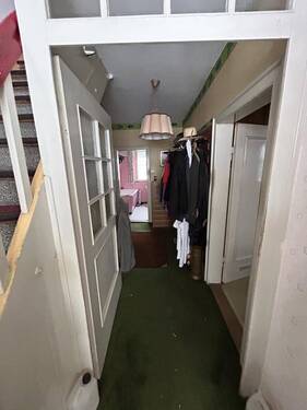 Zugang Wohnräume - Einfamilienhaus mit 110,00 m² in Gerolzhofen zum Kaufen