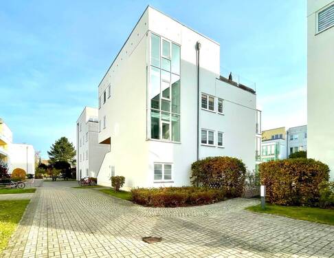 Gebäudeansicht - 4 Zimmer Etagenwohnung zum Kaufen in Berlin