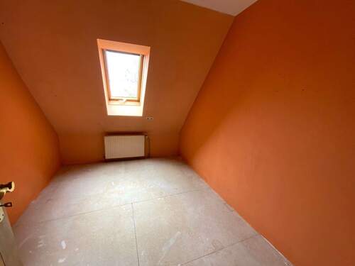 Zimmer - Wohnung DG - 