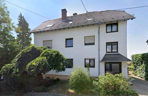 Ansicht Straße - 1 Zimmer Mehrfamilienhaus, Wohnhaus zum Kaufen in Wiesbaden