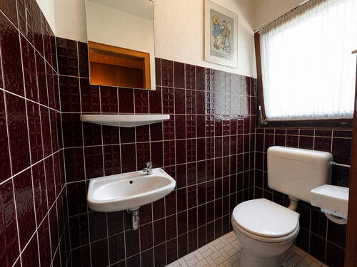 Gäste-WC - Einfamilienhaus mit 163,00 m&sup2; in Bochum zum Kaufen