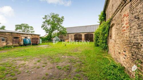 Hinterhof 5 - 