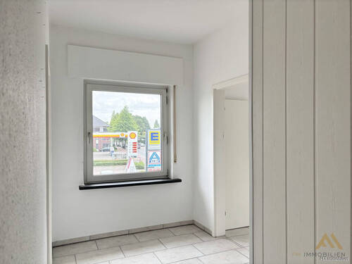 Flur - 5 Zimmer Etagenwohnung in Emstek