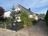 Straßenansicht, Auffahrt - 4 Zimmer Einfamilienhaus zum Kaufen in Greifswald