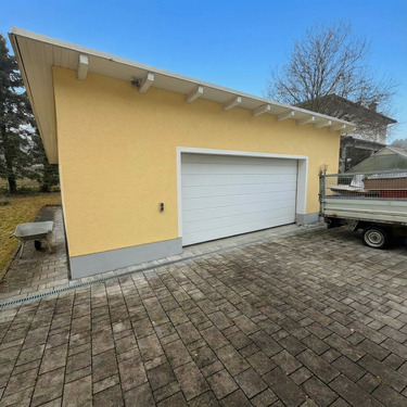 Doppelgarage - Einfamilienhaus mit 213,00 m&sup2; in Wackersdorf zum Kaufen