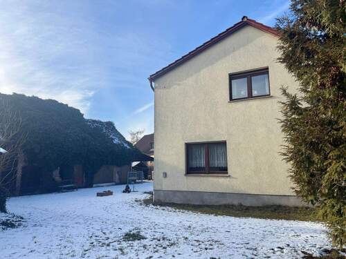 Südseite - 6 Zimmer Einfamilienhaus in Münchehofe