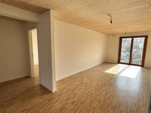 Wohnzimmer - Wunderschöne 2-Zimmerwohnung in bester Lage von Frankfurt-Gallus - Erstbezug