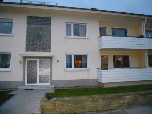 S-1314-Hausansicht.jpg - 3 Zimmer Etagenwohnung in Herford