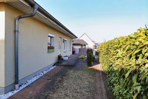 Vorgarten - 4 Zimmer Einfamilienhaus in Panketal