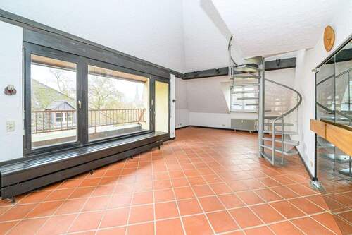 Wohnzimmer - 3 Zimmer Etagenwohnung in Freiburg