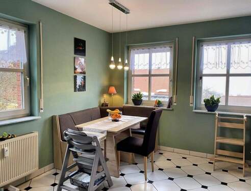 gemütliche Wohnküche - 6 Zimmer Mehrfamilienhaus, Wohnhaus zum Kaufen in Uslar