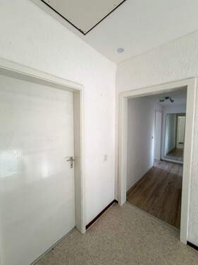 19 Wohnungsflur W2 DG - 